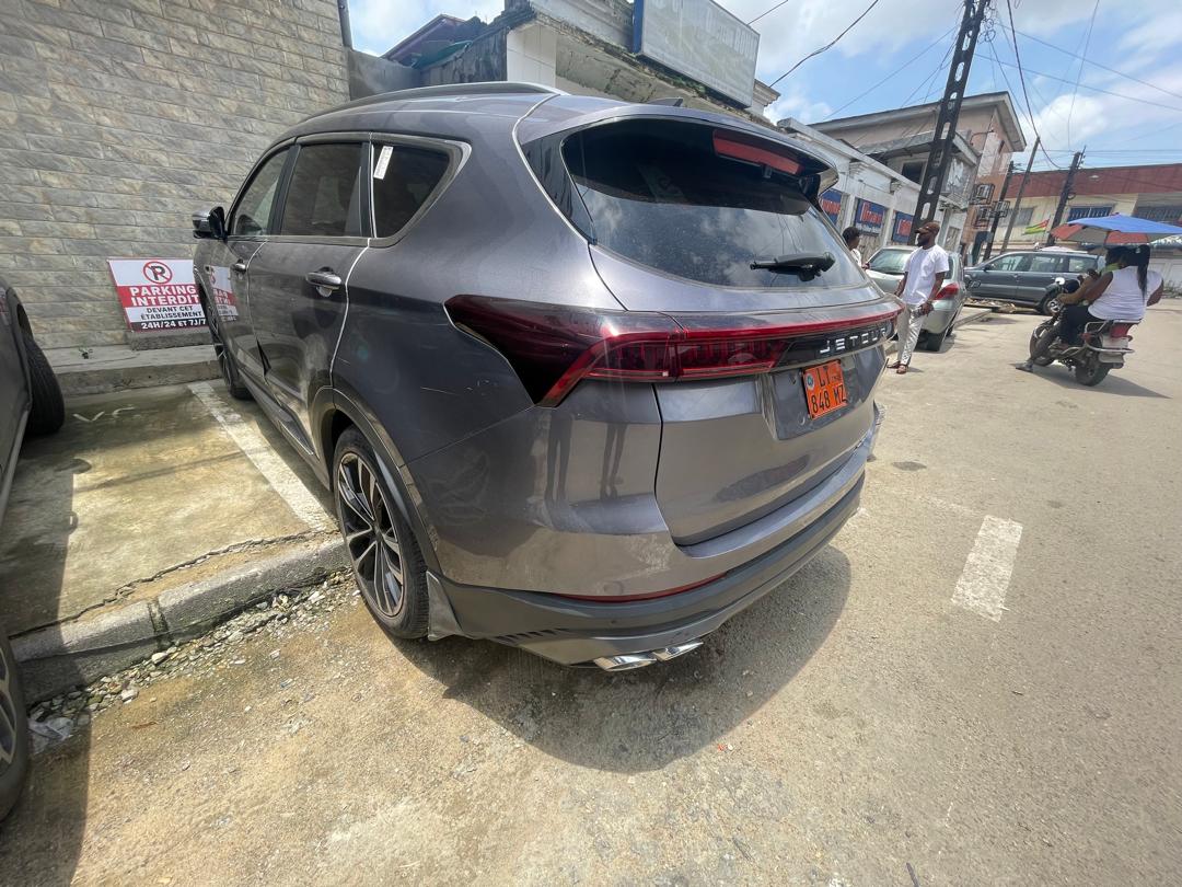 JETOUR X70 PLUS - image 1