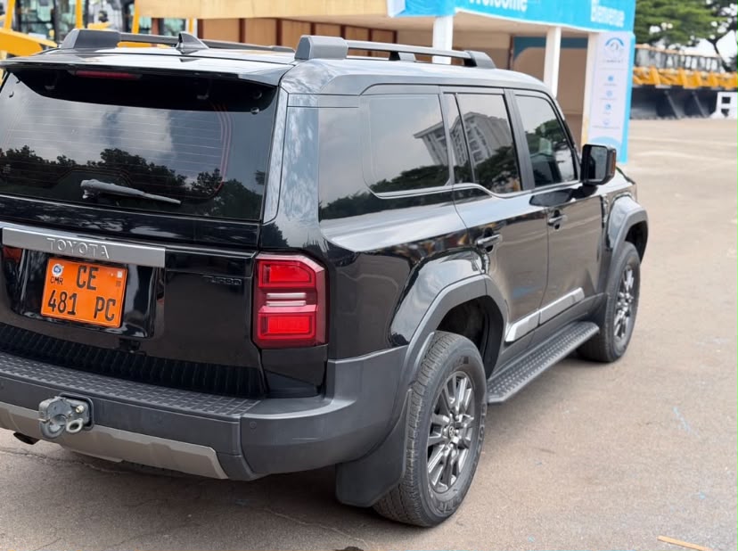 TOYOTA PRADO - image 2