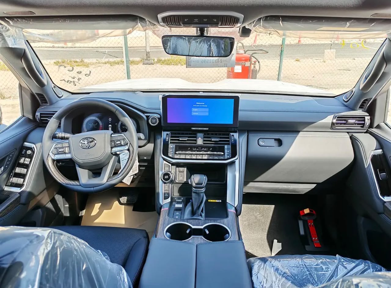 TOYOTA PRADO LC 300 - image 5