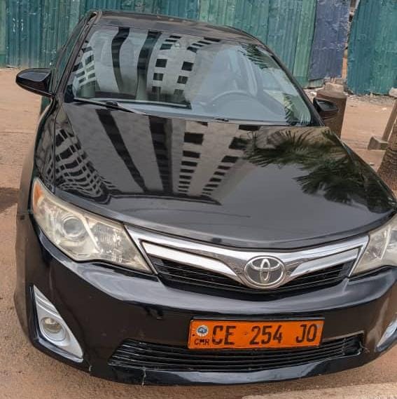 TOYOTA CAMRY
