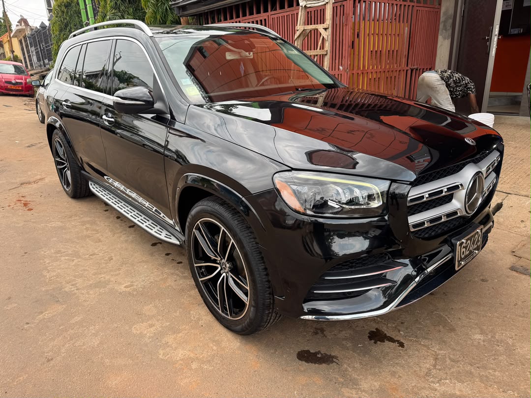 MERCEDES BENZ GLS