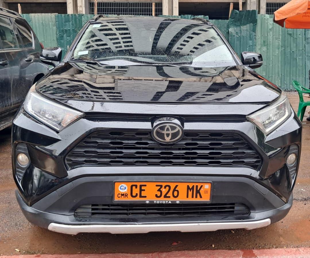 TOYOTA RAV4