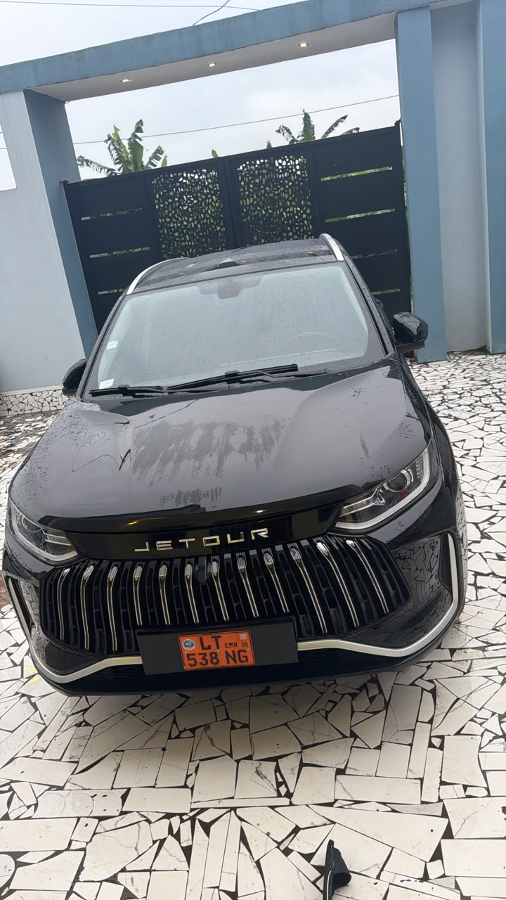 JETOUR X50 - image 3