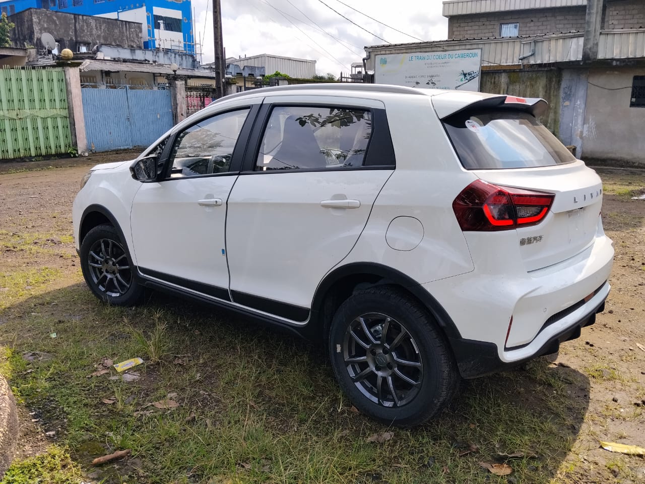 GEELY LIVAN