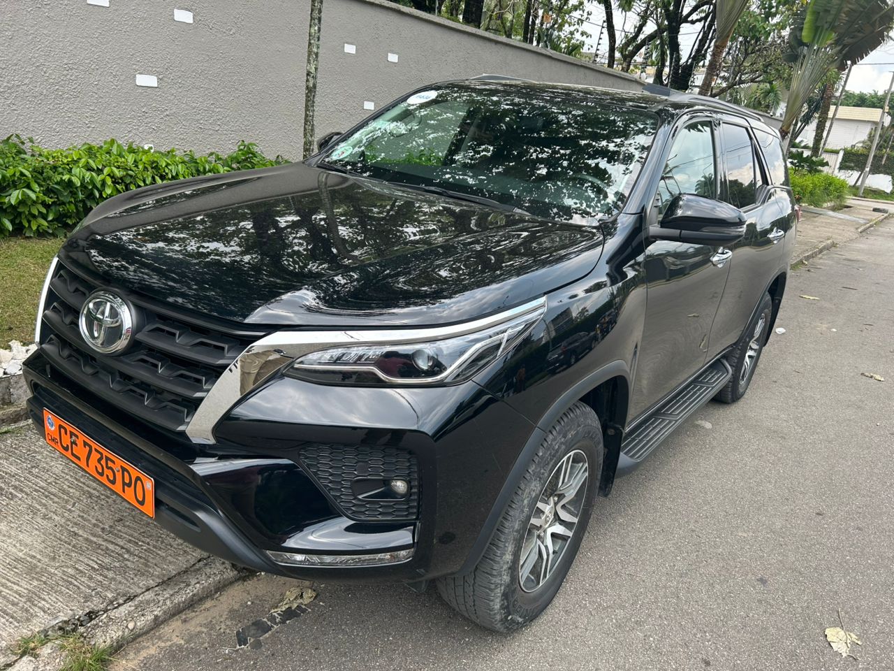 TOYOTA FORTUNER