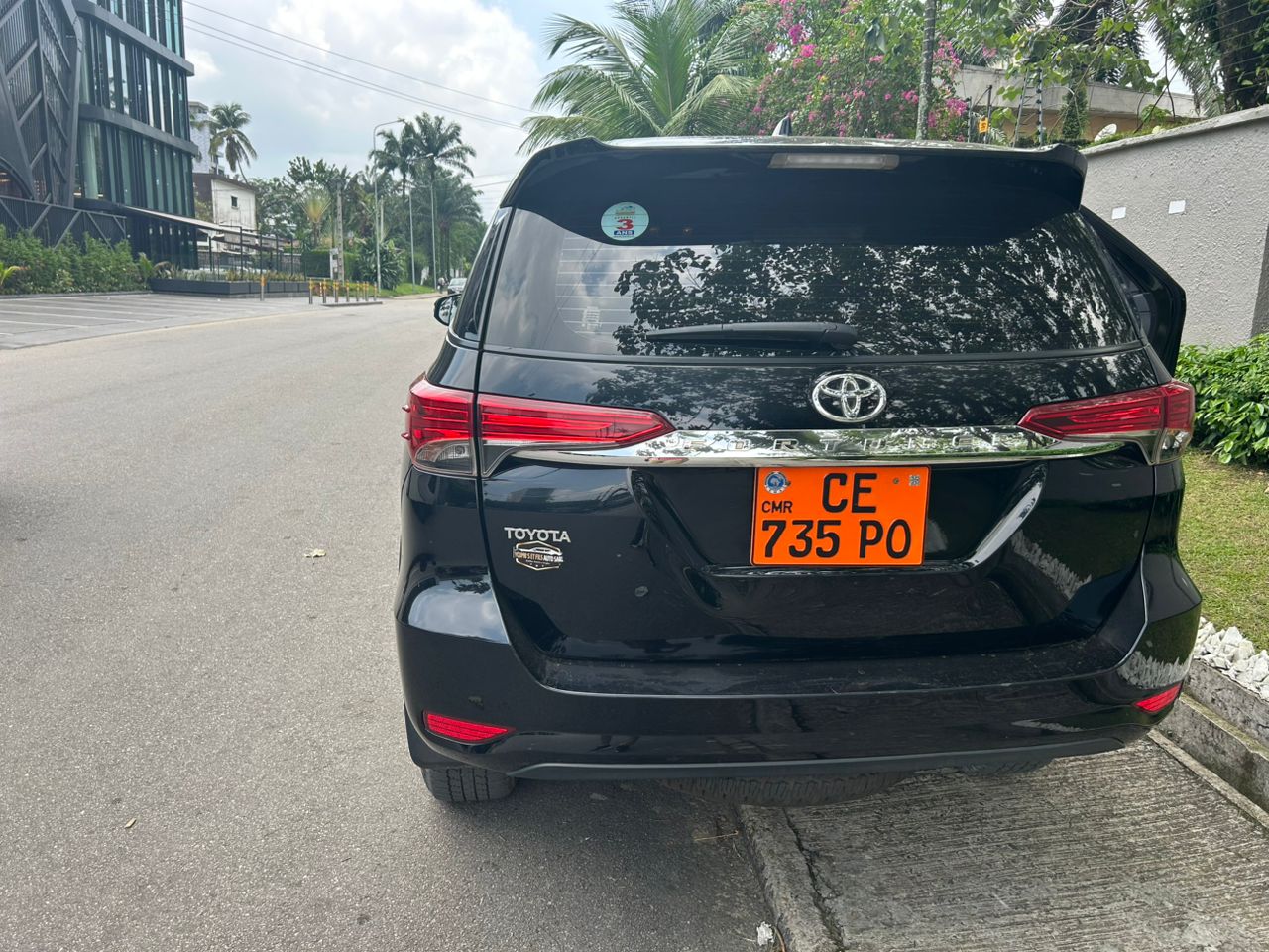TOYOTA FORTUNER