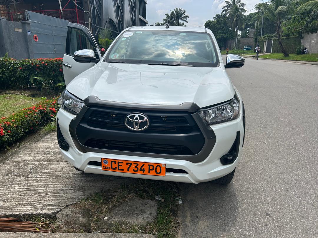 TOYOTA PICK-UP