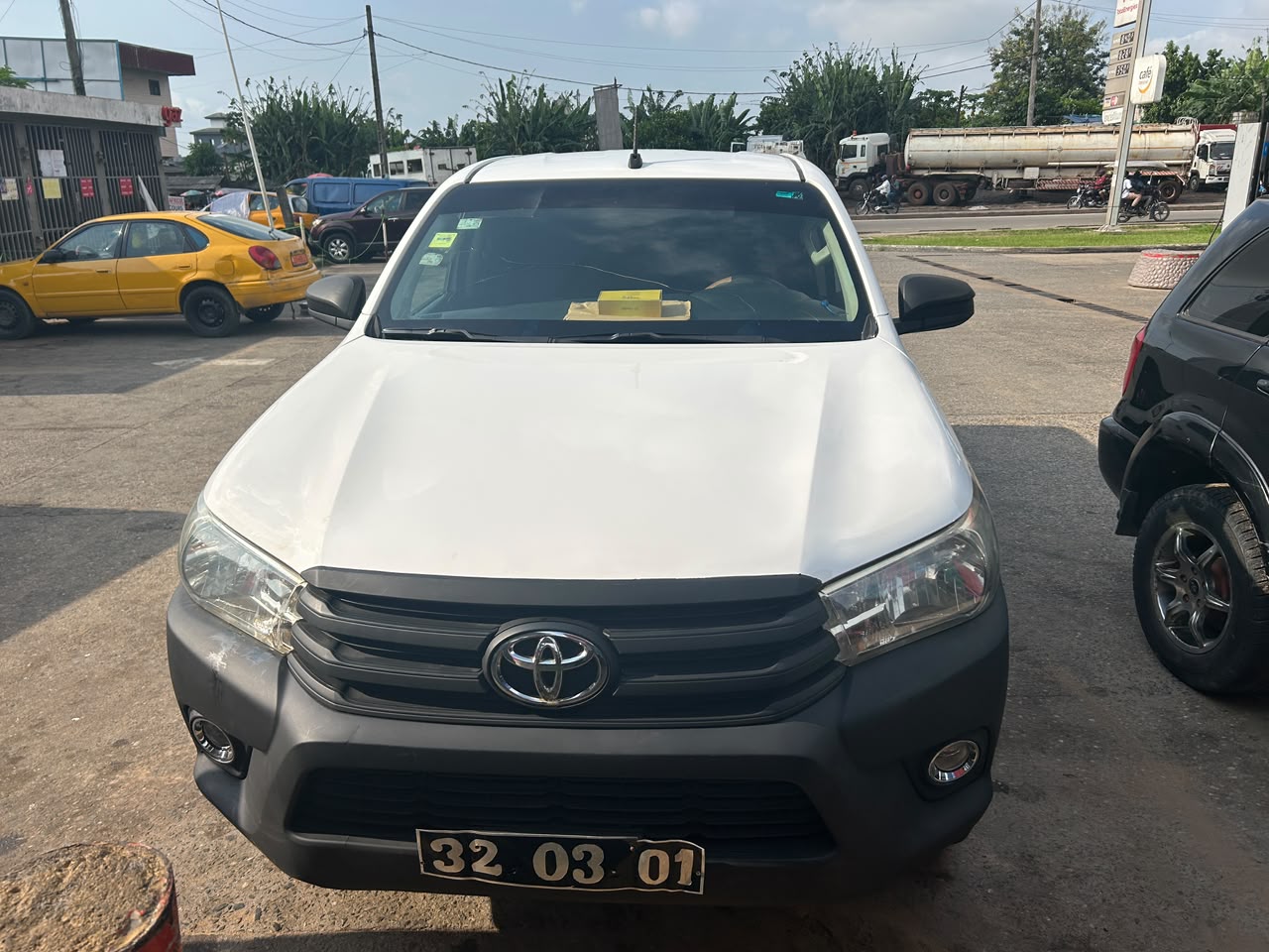 TOYOTA PICK-UP