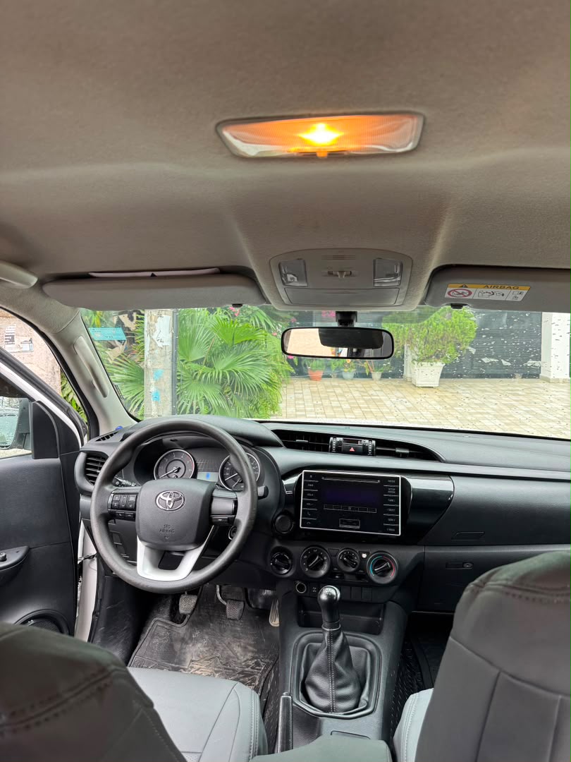 TOYOTA PICK-UP