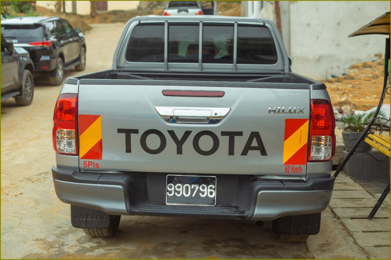 TOYOTA PICK-UP