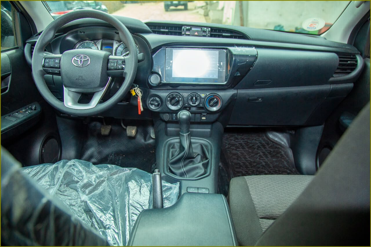 TOYOTA PICK-UP