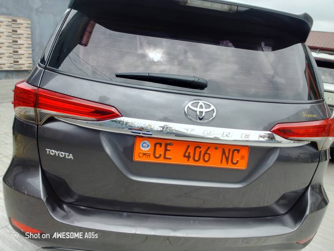 TOYOTA FORTUNER
