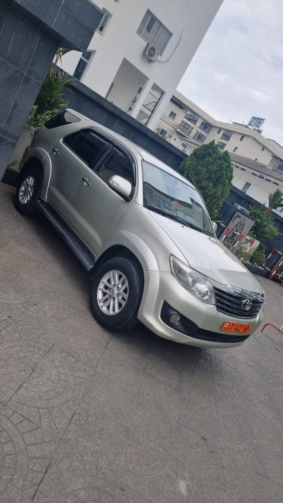 TOYOTA FORTUNER