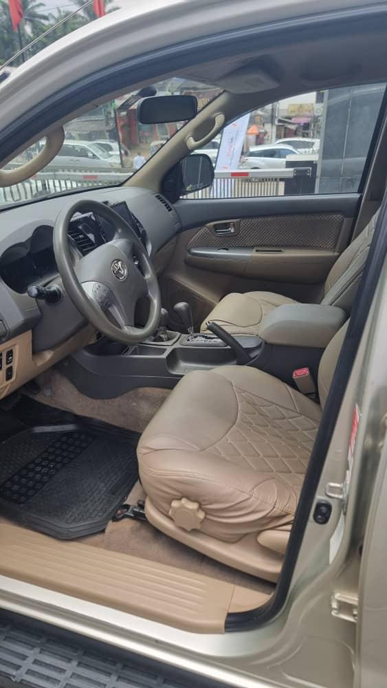 TOYOTA FORTUNER
