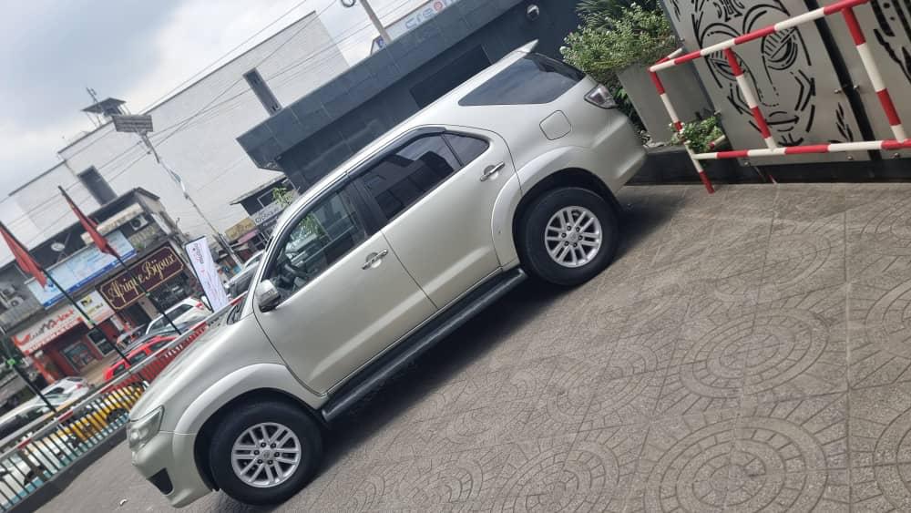 TOYOTA FORTUNER