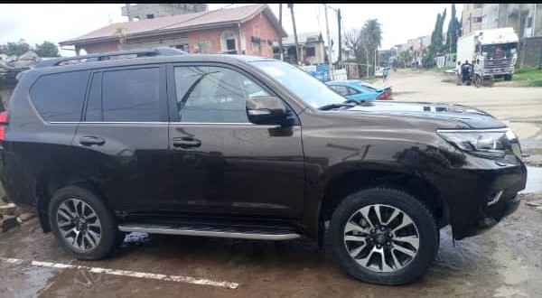 TOYOTA PRADO VX