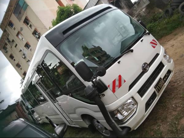 TOYOTA COASTER