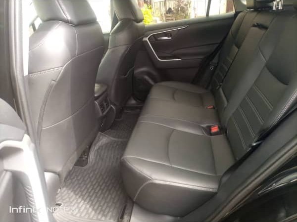 TOYOTA RAV 4