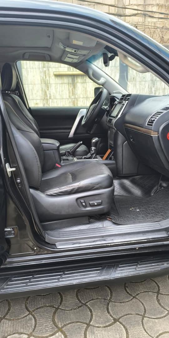 TOYOTA PRADO
