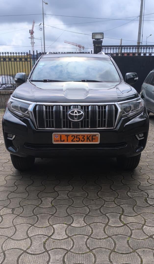TOYOTA PRADO