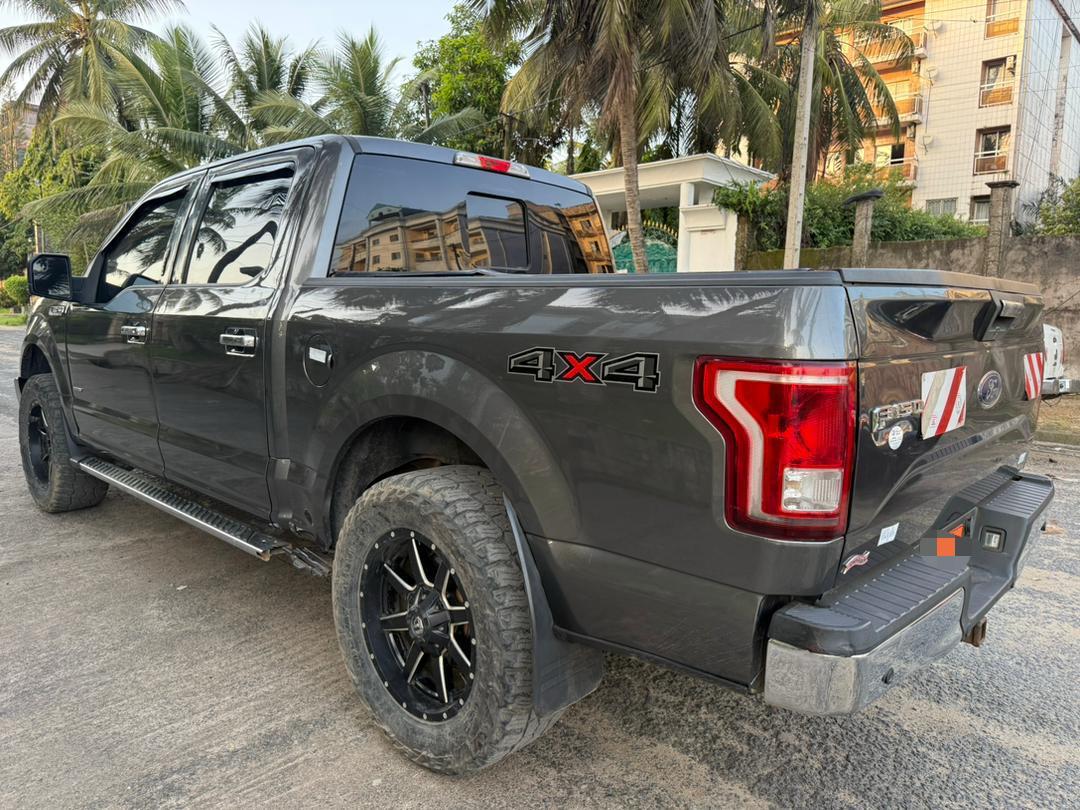 FORD F150
