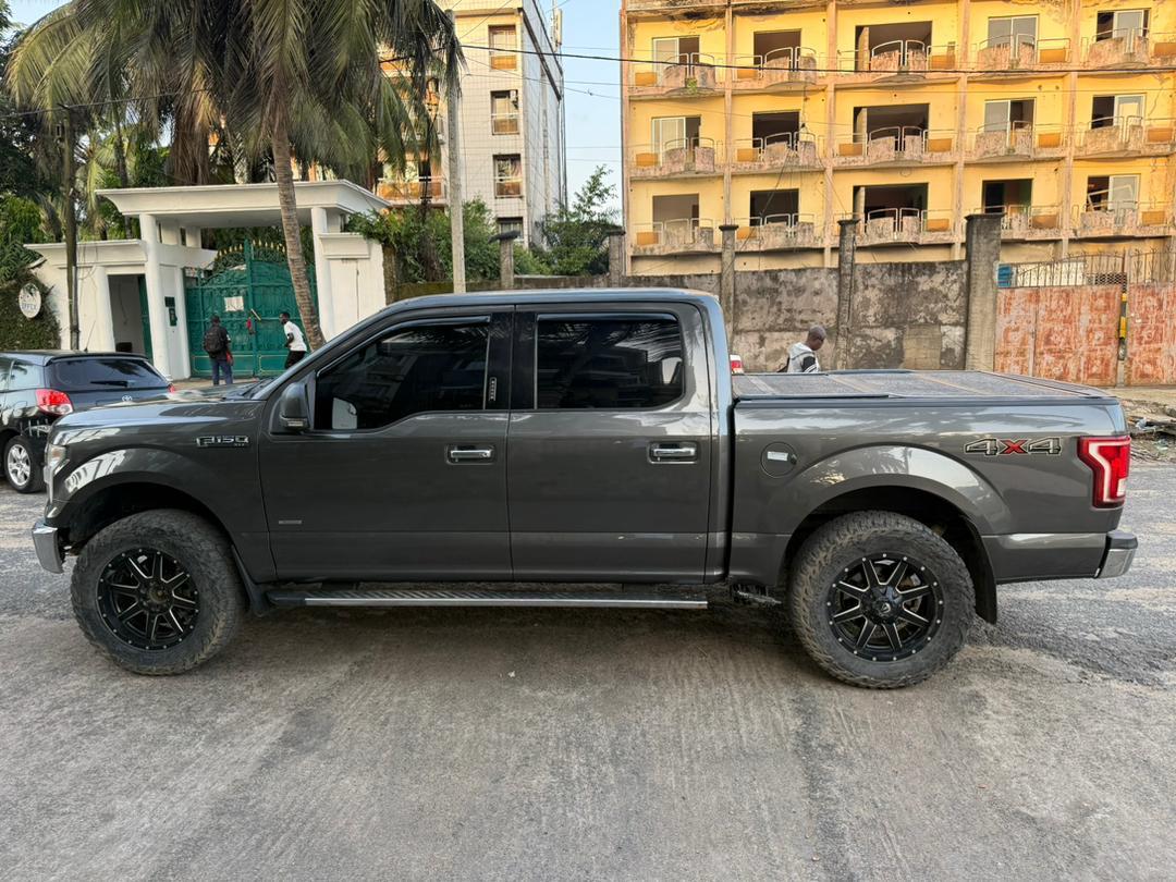 FORD F150
