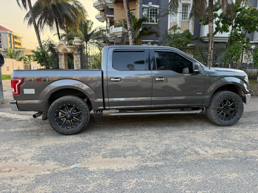 FORD F150