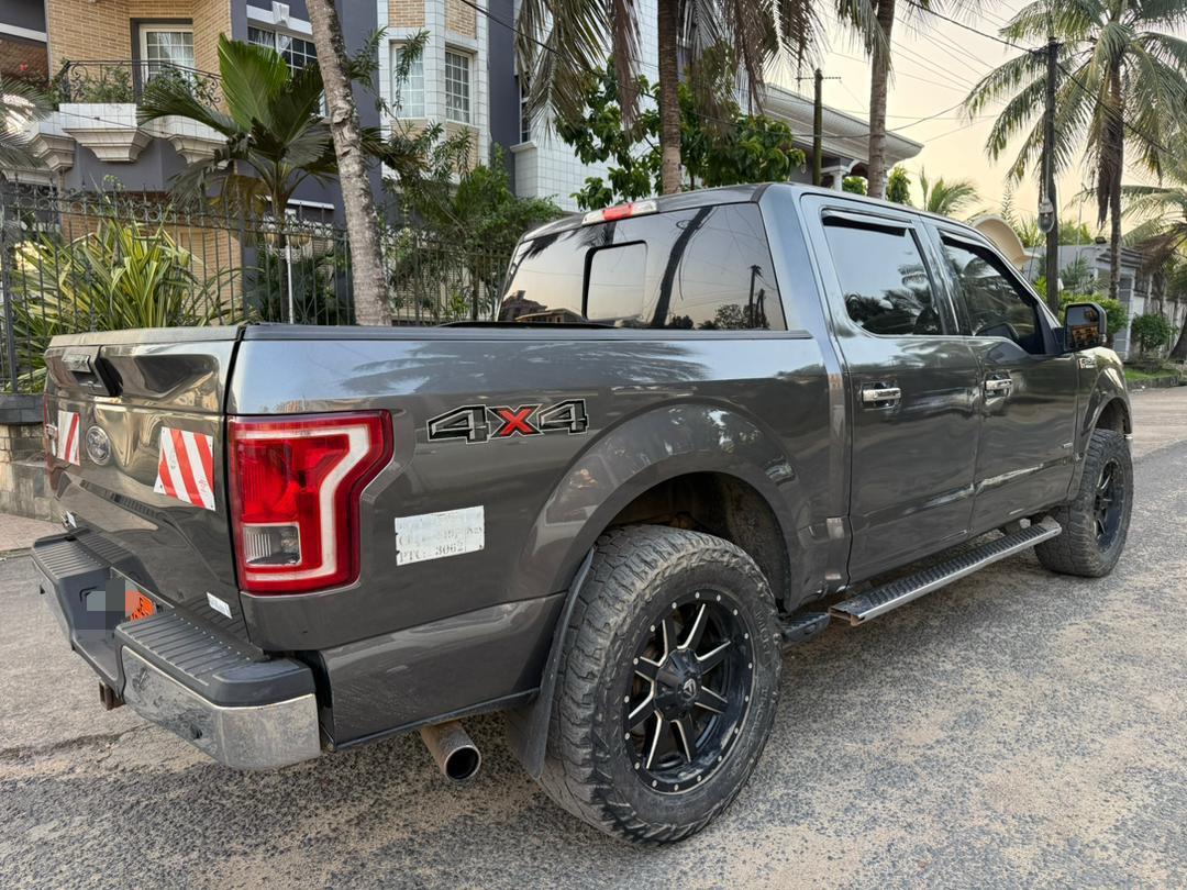 FORD F150
