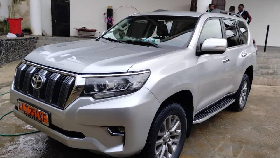 TOYOTA LAND CRUISER PRADO