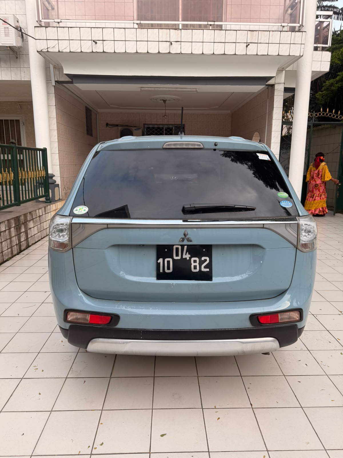 MITSUBISHI OUTLANDER - image 10