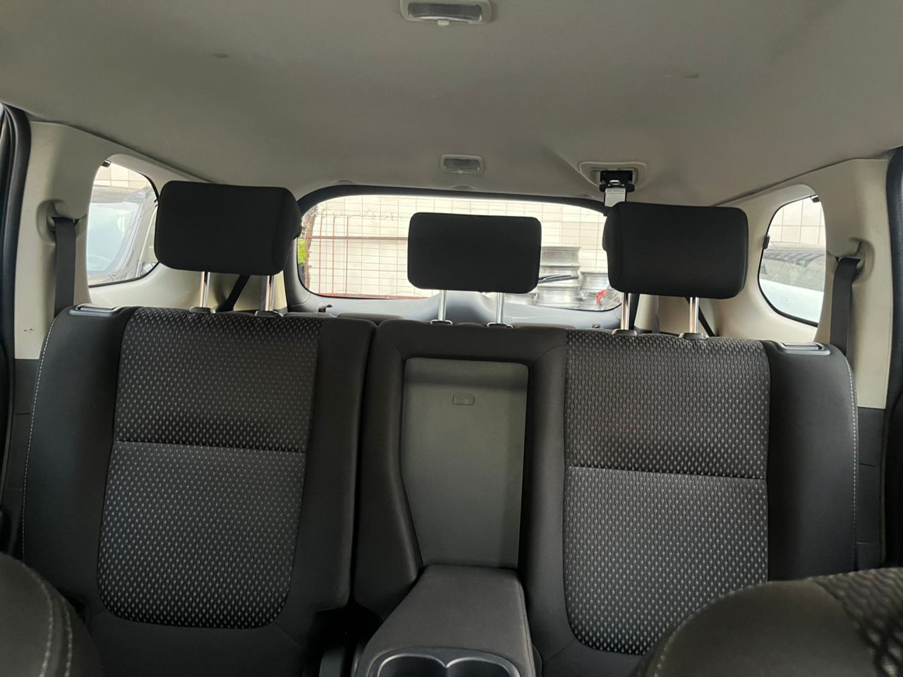 MITSUBISHI OUTLANDER - image 8